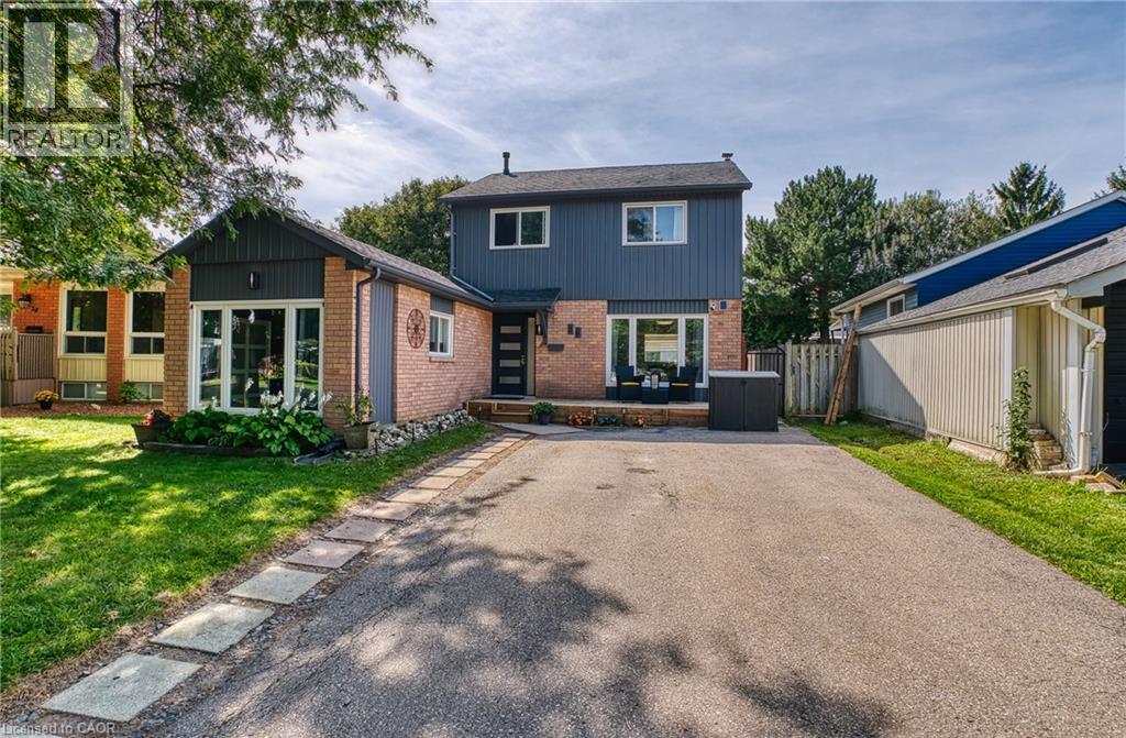 36 ANGELA Crescent — photo 2