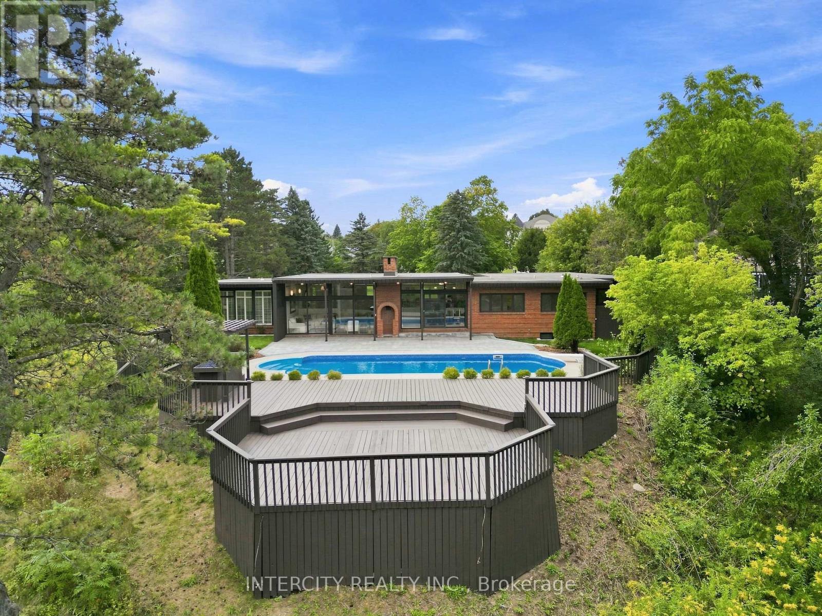 100 Ravendale Court, Vaughan, ON photo 34