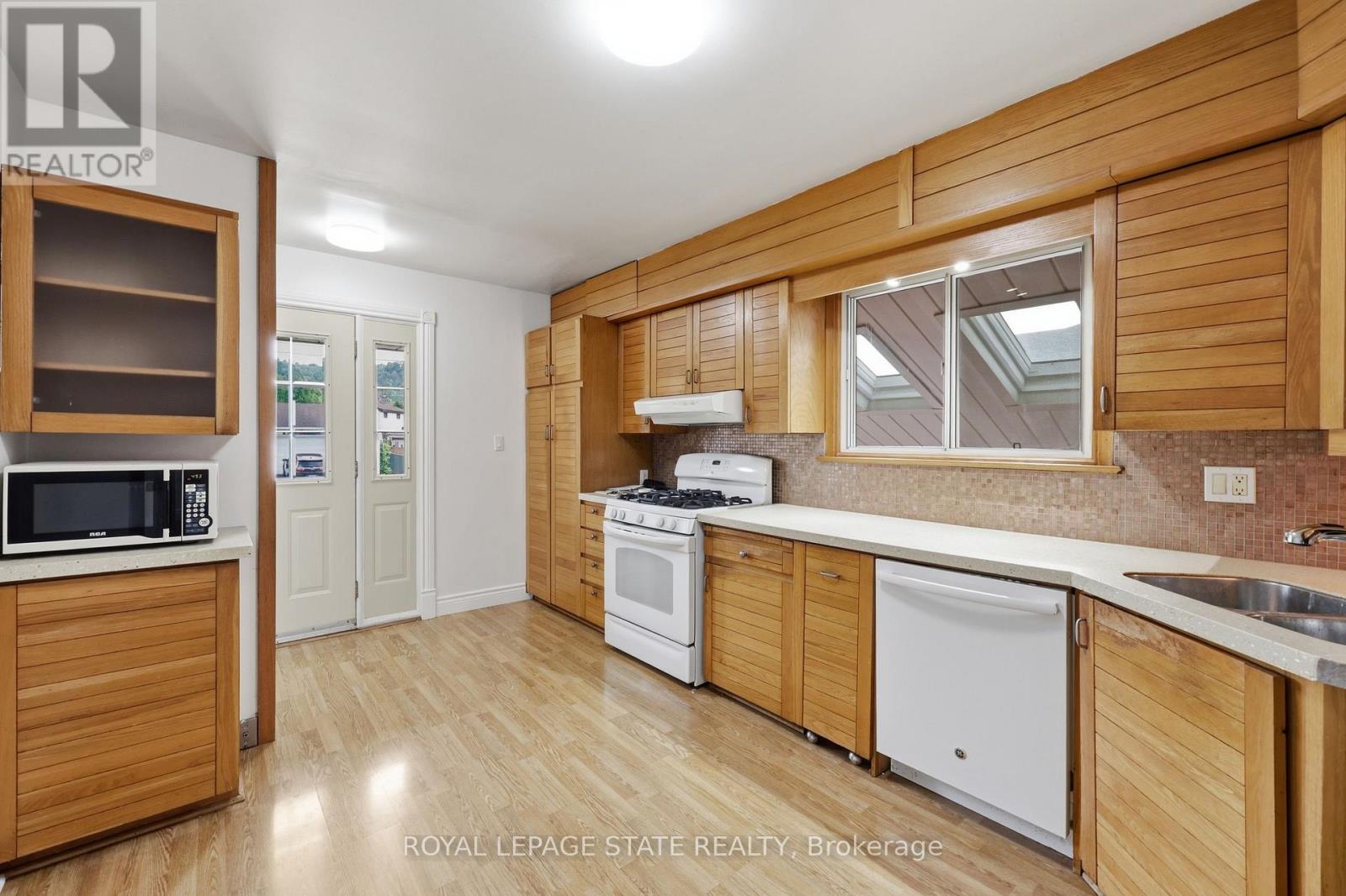 304 WHITNEY AVENUE - 14