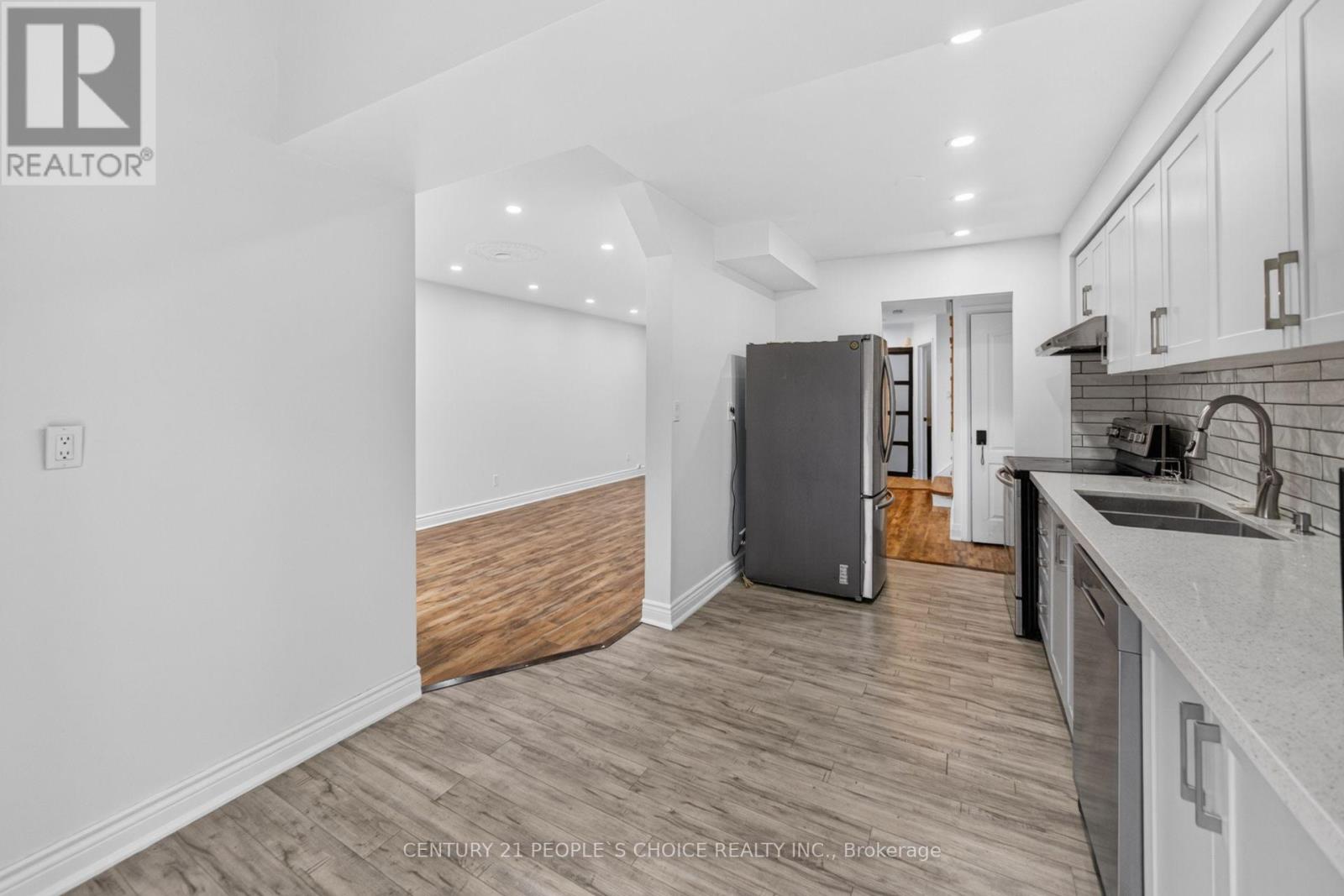 658 GALLOWAY CRESCENT - 16