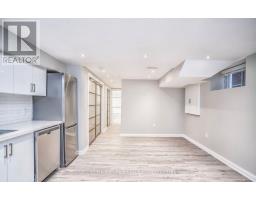 Bsmt - 34 Kenneth Avenue, Toronto, ON M6P1H9 Photo 7