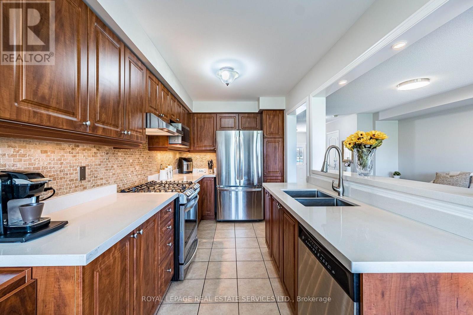 26 BAY BREEZE DRIVE - 15