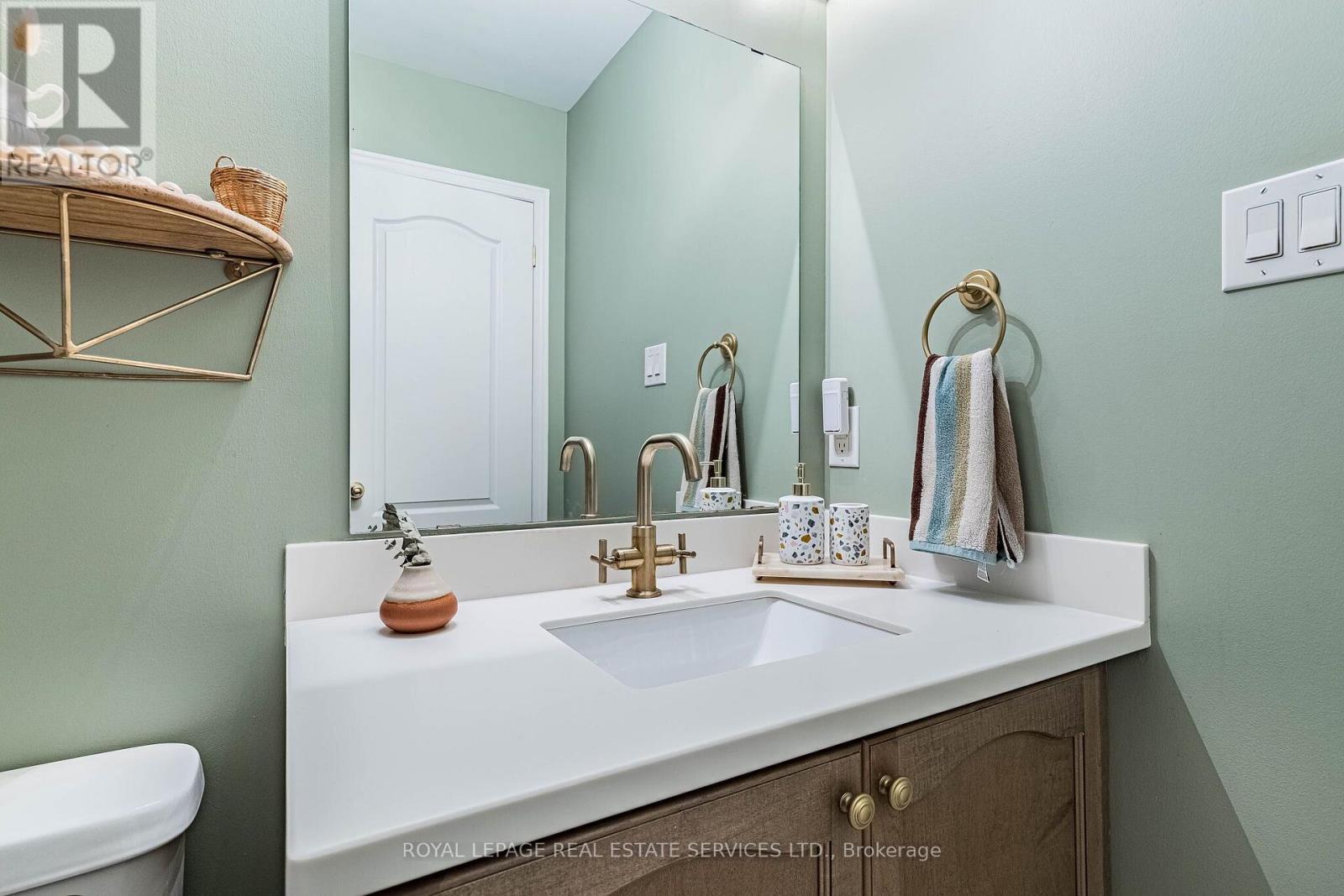 26 BAY BREEZE DRIVE - 30