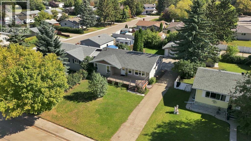 Listing photo – 3237 55 Avenue, Red Deer