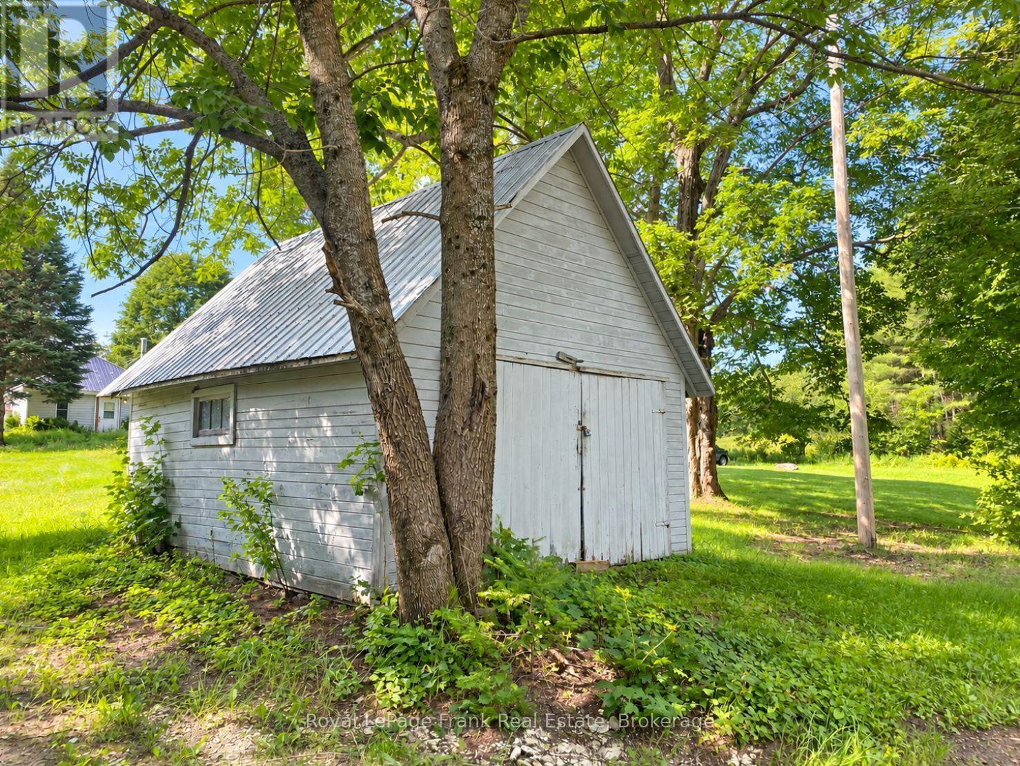 51 MALLARD LAKE ROAD - 15