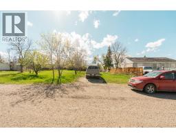 827 2 Street E, Cardston, AB T0K0K0 Photo 13