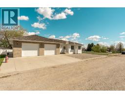 258 2a Street W, Cardston, AB T0K0K0 Photo 38