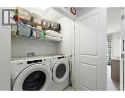 40 Dawson Harbour Villas, Chestermere, AB T1X2A3 Photo 17