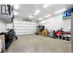 40 Dawson Harbour Villas, Chestermere, AB T1X2A3 Photo 32