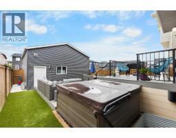 40 Dawson Harbour Villas, Chestermere, AB T1X2A3 Photo 31