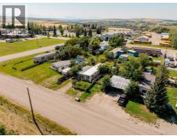 863 2 Street E, Cardston, AB T0K0K0 Photo 32