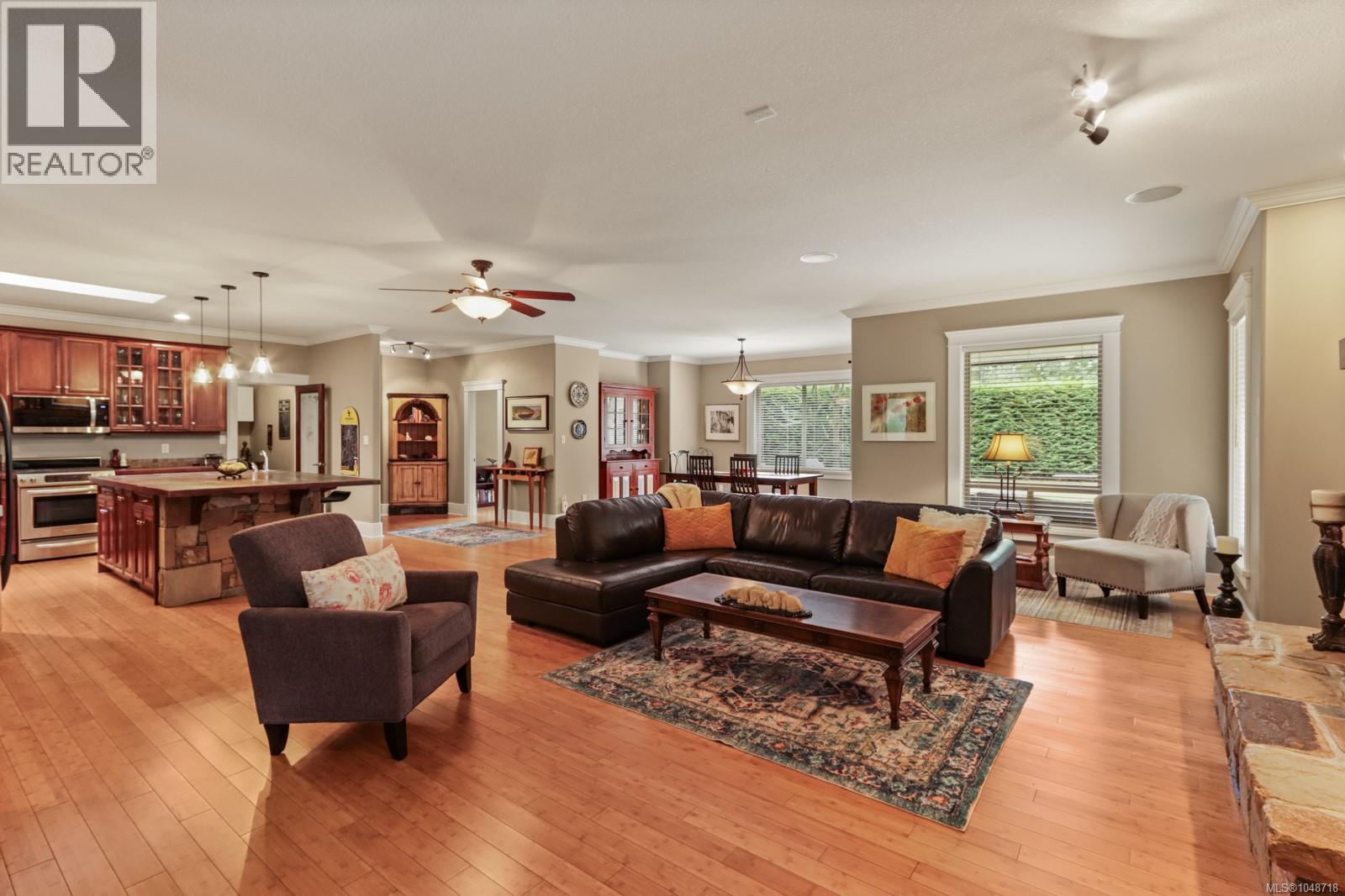 1090 Coldwater Rd, Parksville