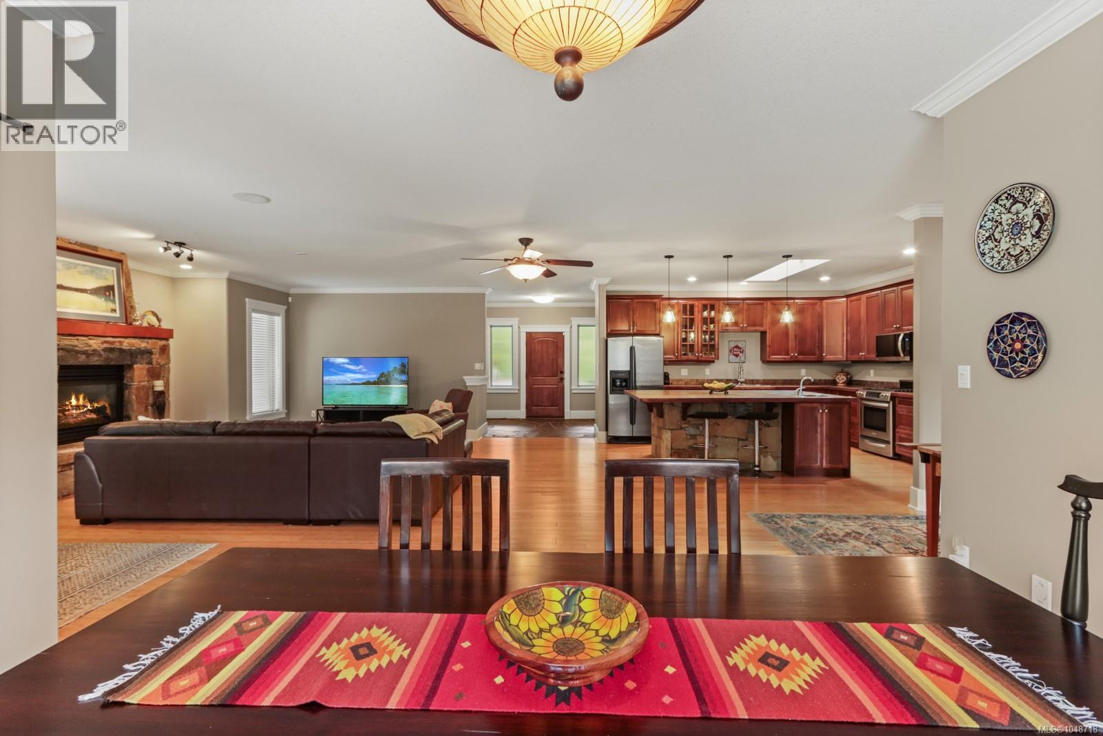 1090 Coldwater Rd, Parksville