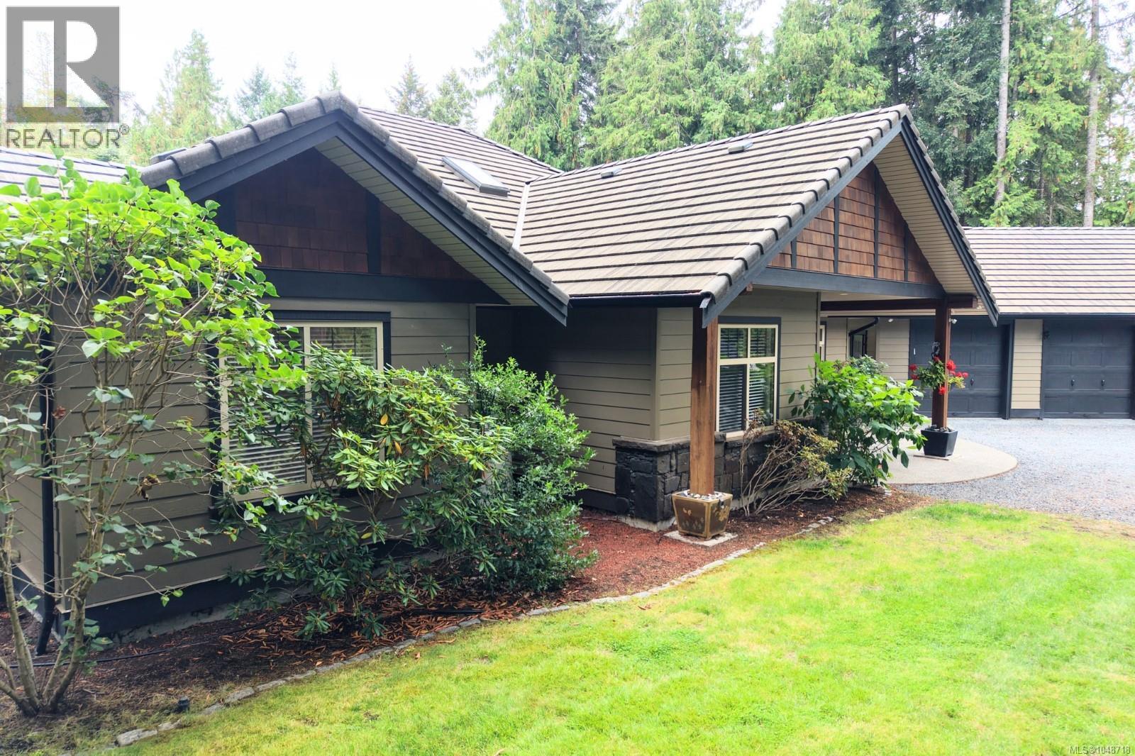 1090 Coldwater Rd, Parksville