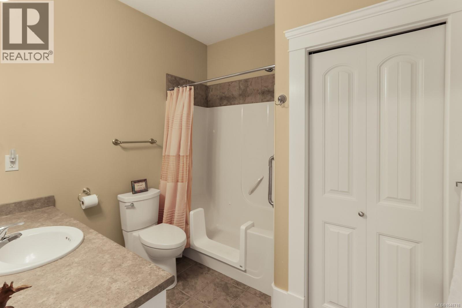 1090 Coldwater Rd, Parksville