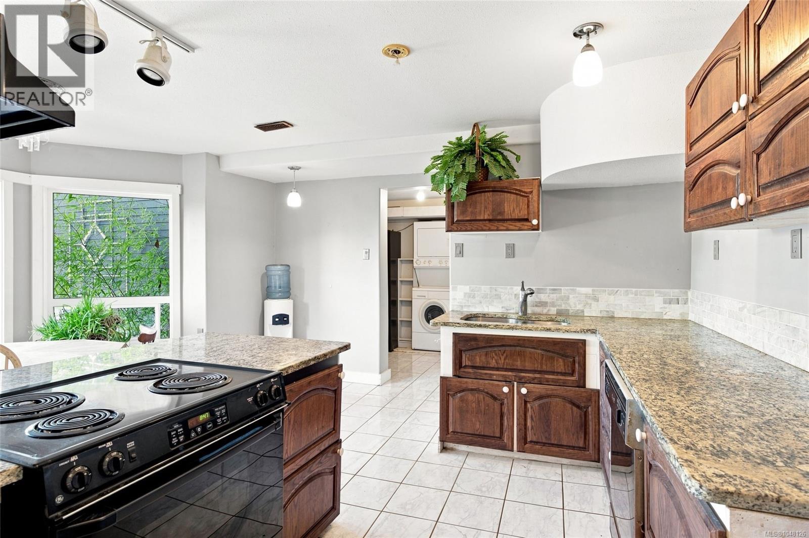945 Little Mountain Rd - 48