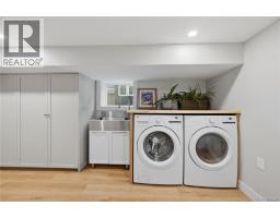 525 Sumas St, Victoria, BC V8T4S4 Photo 30