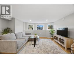 525 Sumas St, Victoria, BC V8T4S4 Photo 36
