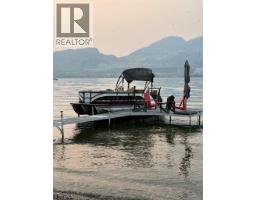 Kitchen - 10617 81st Street, Osoyoos, BC V0H1V2 Photo 6