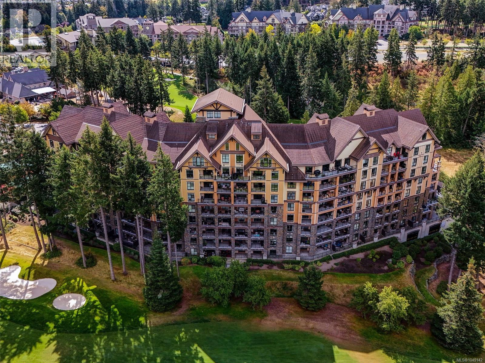 221 1400 Lynburne Place, Langford