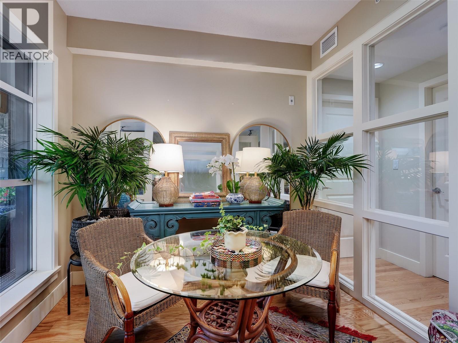 221 1400 Lynburne Place, Langford