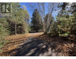 19 Low Ave, Gogama, ON P0M1W0 Photo 13