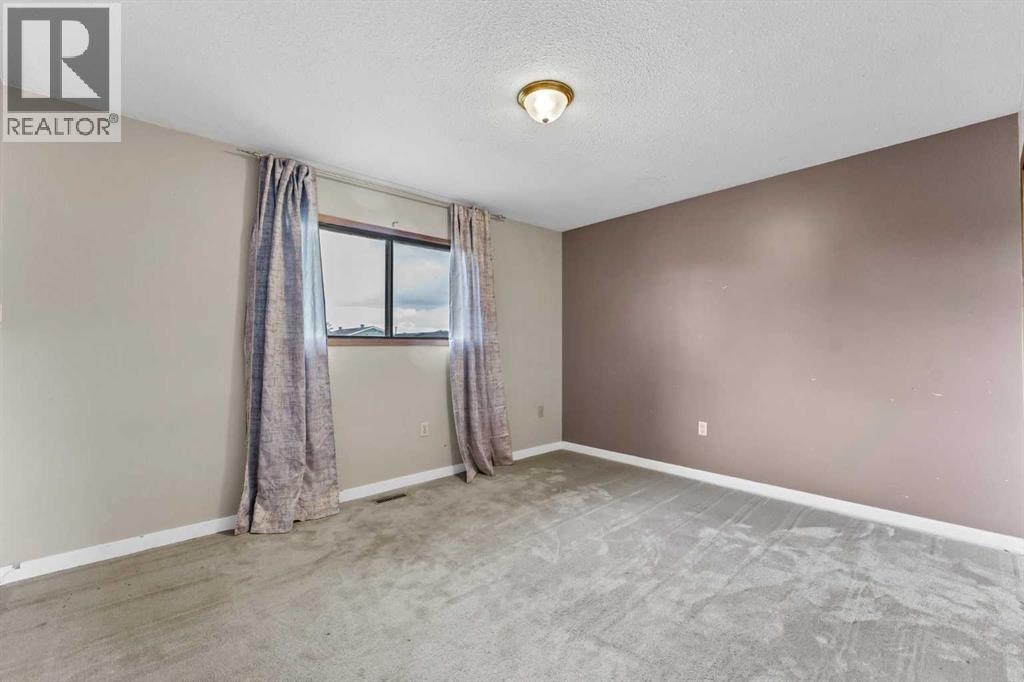 252 Ross Glen Drive SE - Image 22