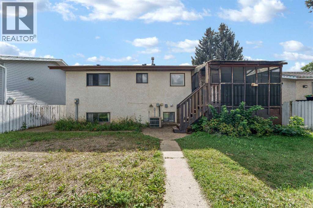 252 Ross Glen Drive SE - 50