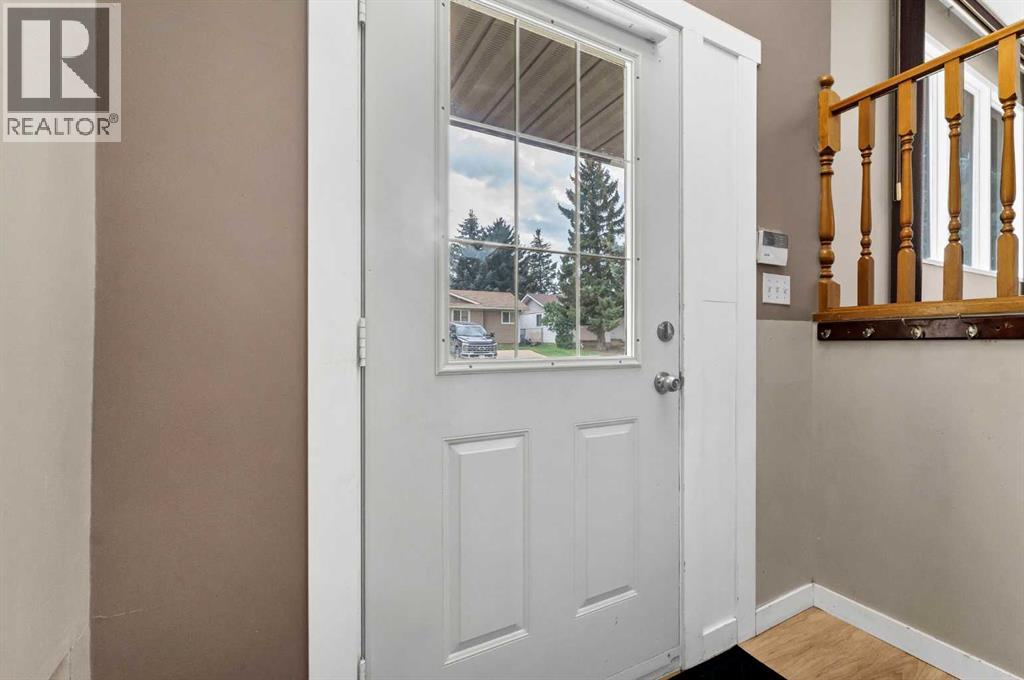 252 Ross Glen Drive SE - 6