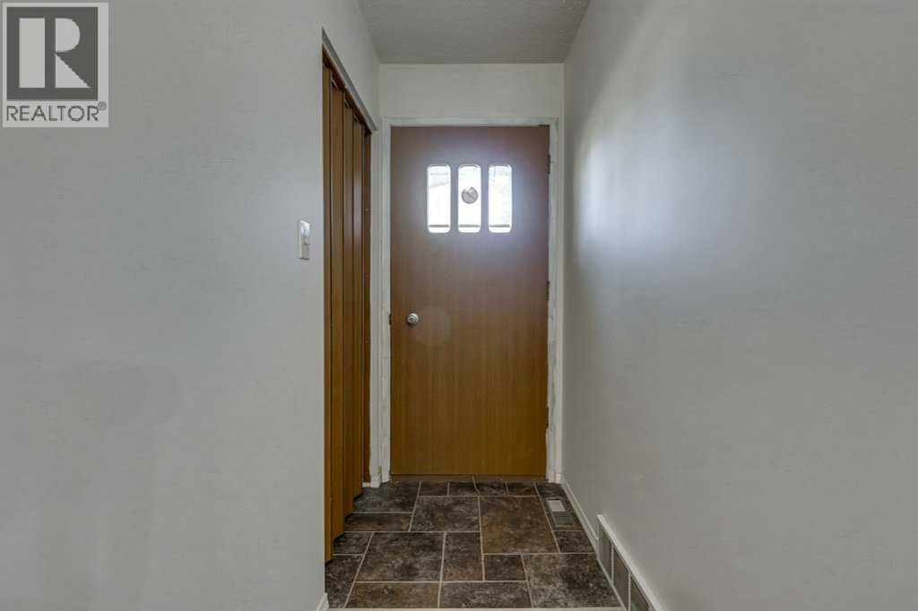 517 Royal Drive - 6