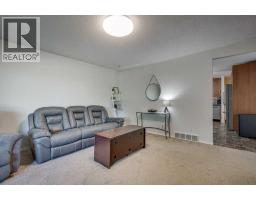 Storage - 517 Royal Drive, Trochu, AB T0M2C0 Photo 11