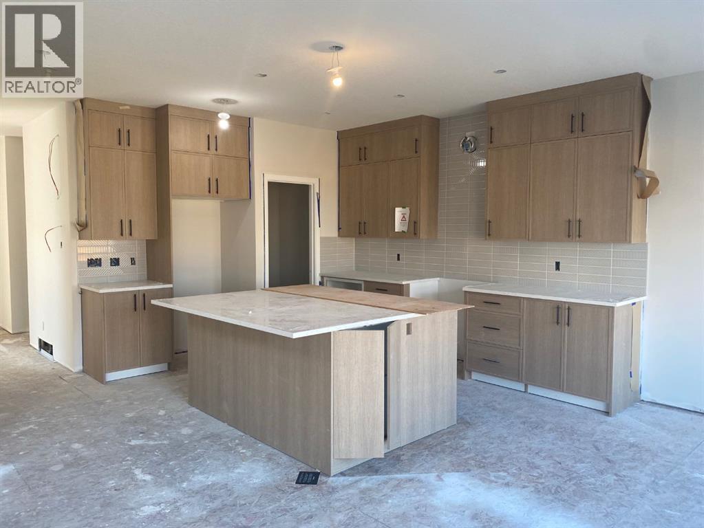 716 Mandalay Boulevard - 3