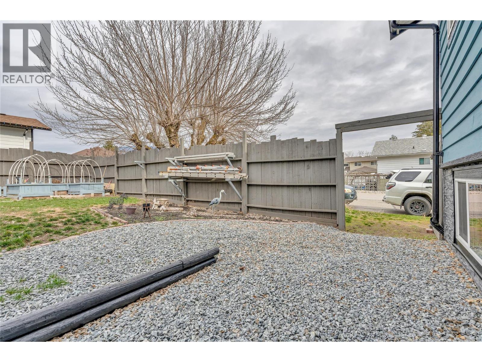 738 KETTLE Avenue, Oliver