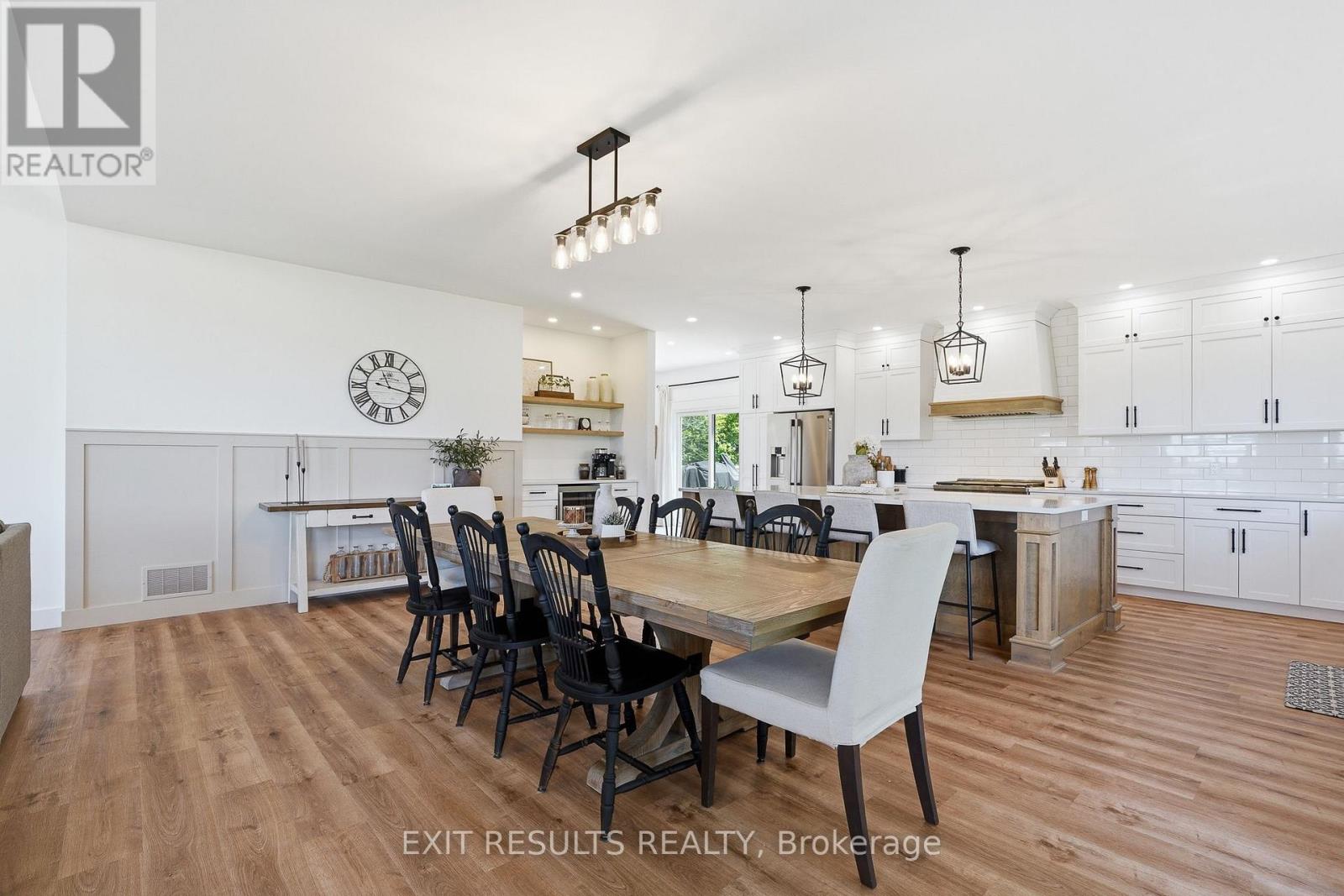 2083 GROVES ROAD - 10