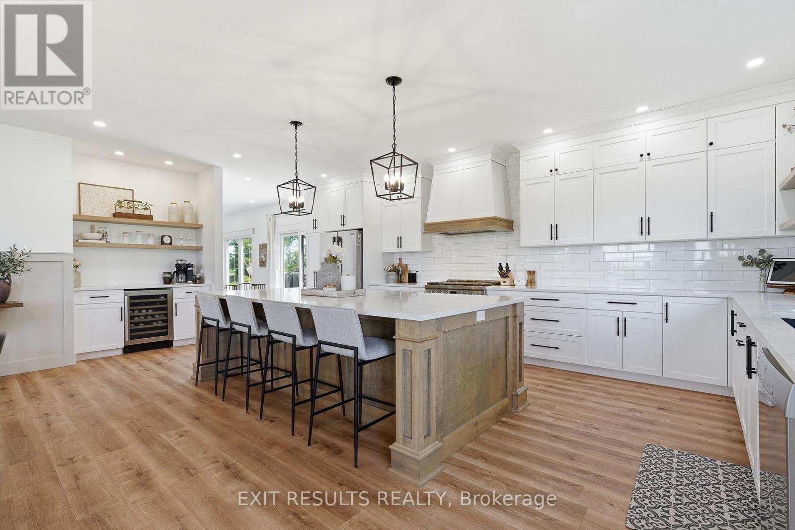 2083 GROVES ROAD - 12