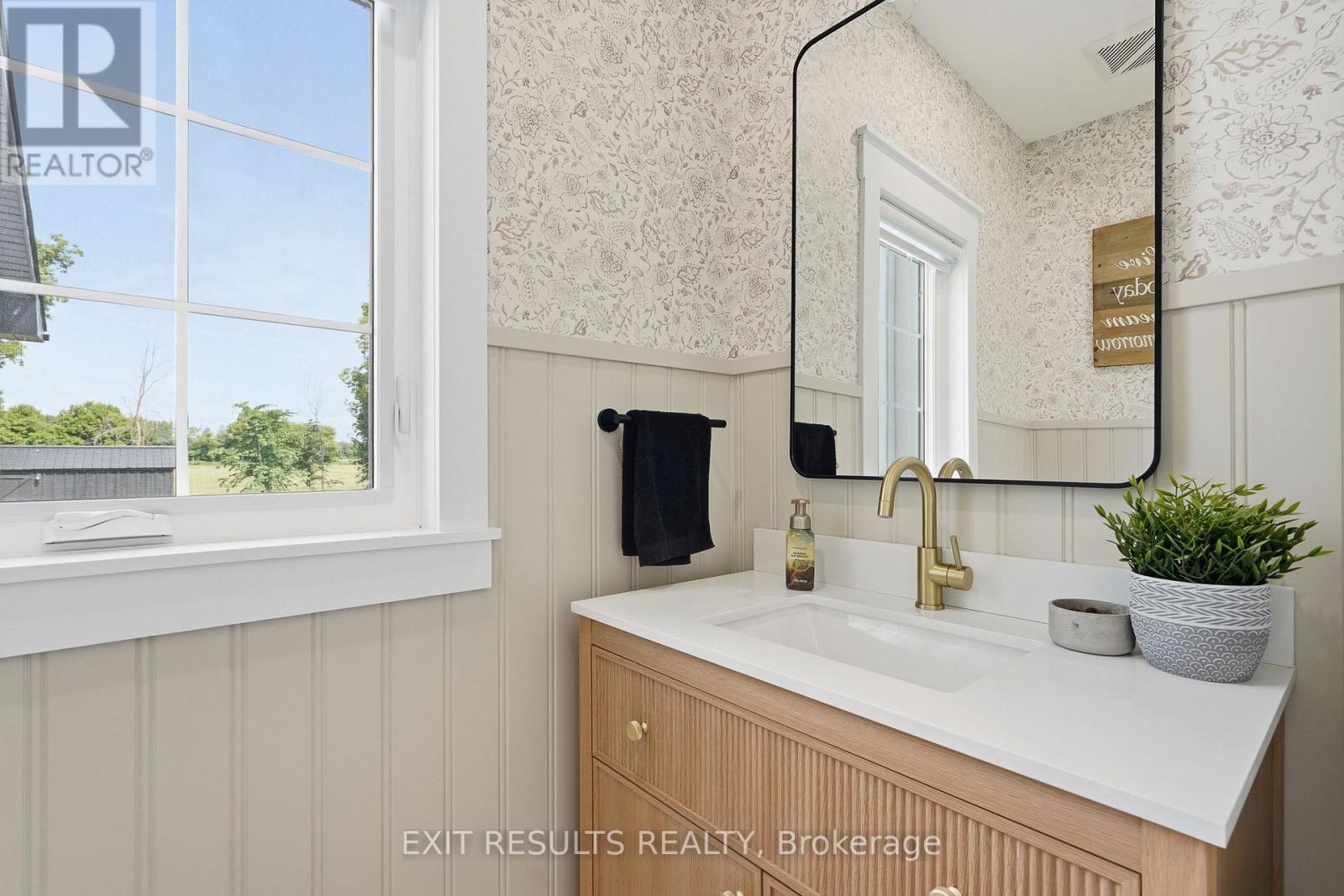 4 Bed, 3 Bath House for Sale in Russell – 2083 GROVES ROAD, Russell – MLS# X13762668 - Image 18