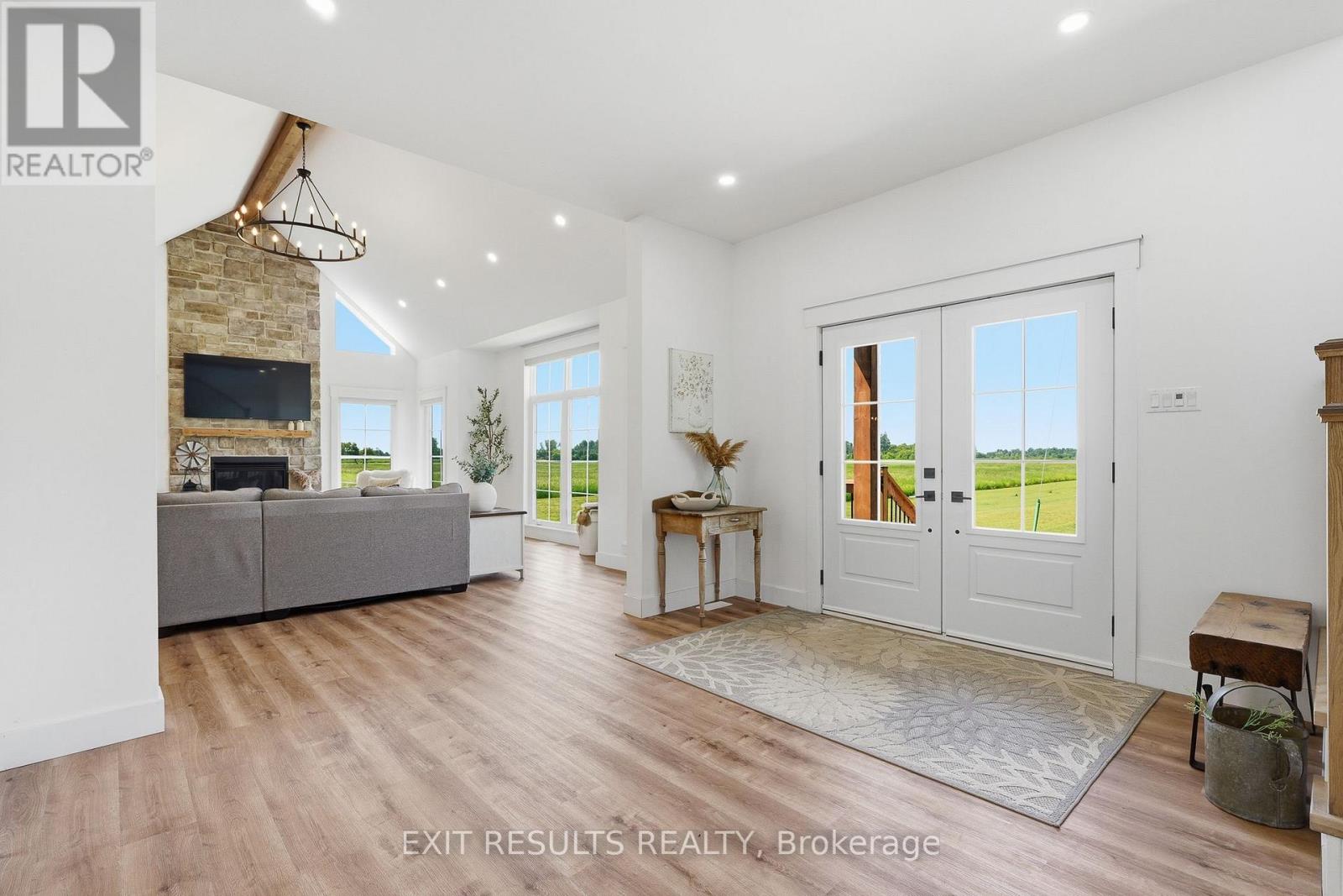 2083 GROVES ROAD - 5