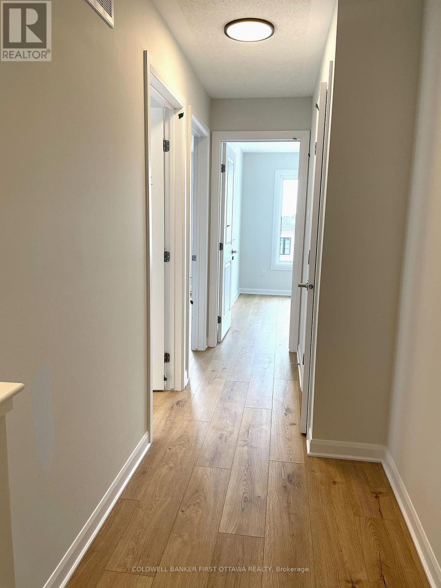 738 HAROLD MATHIE STREET - 8