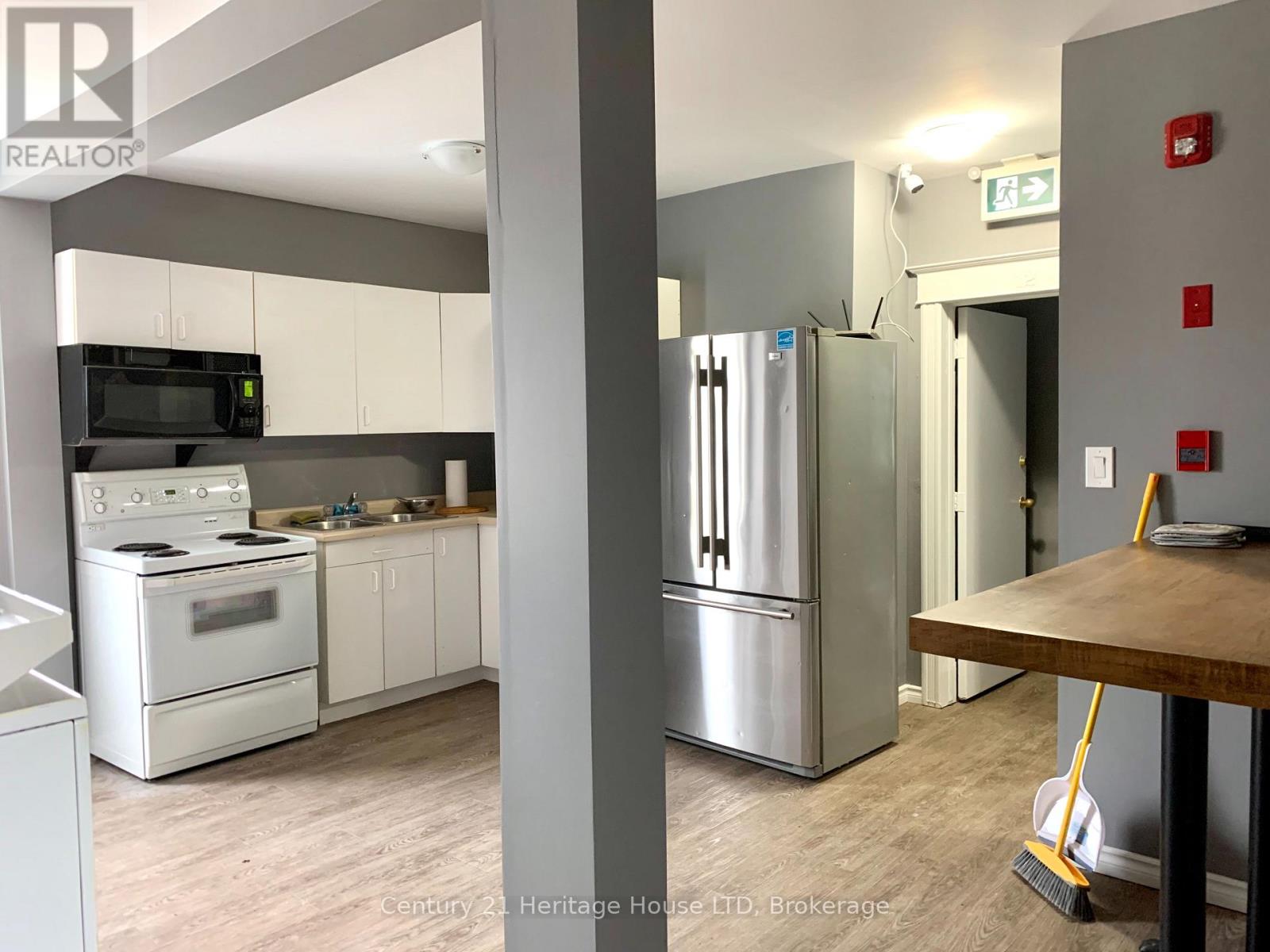 8163 CUMMINGTON SQUARE E, Niagara Falls (Chippawa) — photo 40