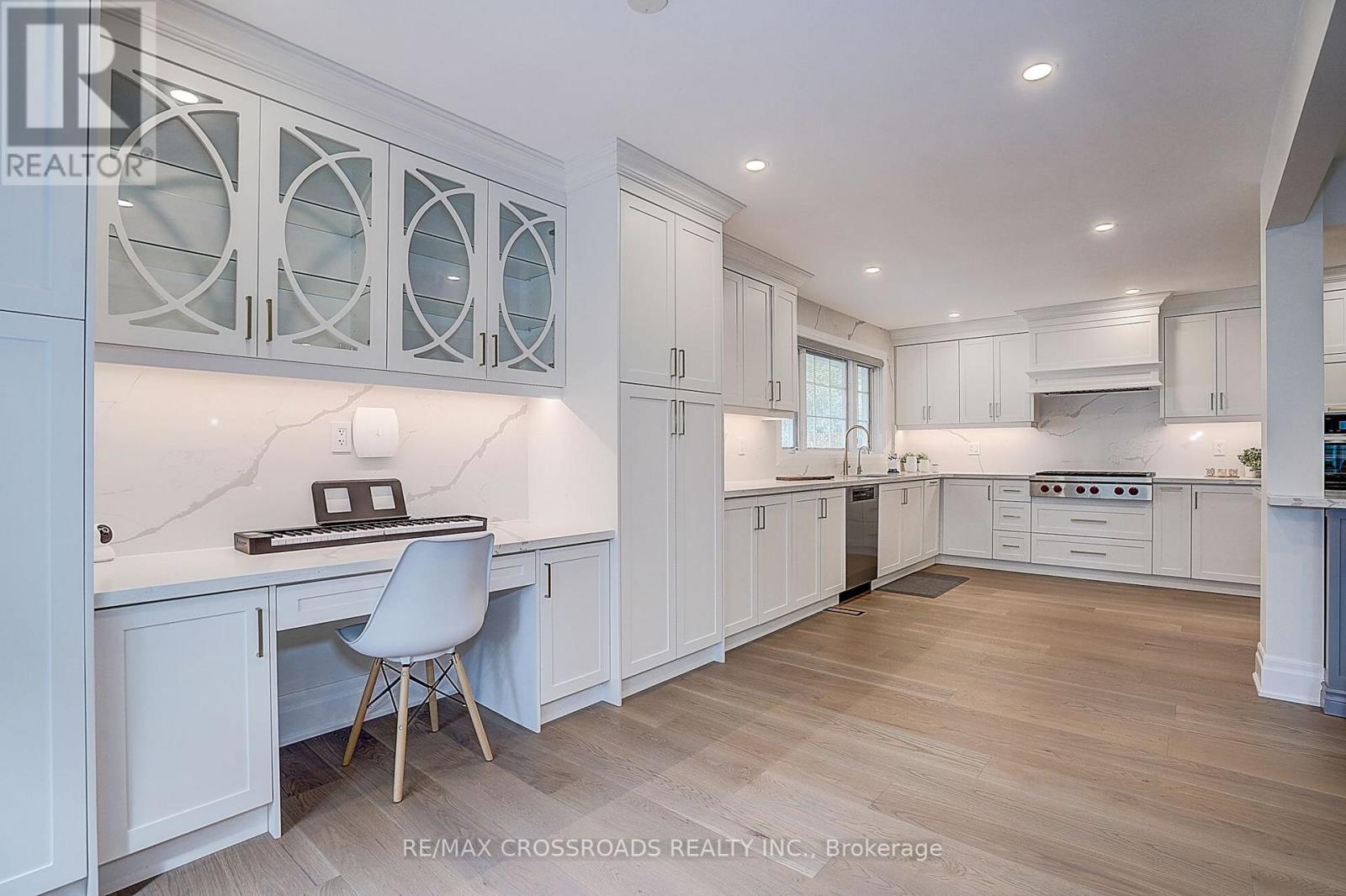 55 FOREST GROVE DRIVE - 15