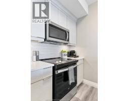 Kitchen - 728 Brownstone Unit# 303, Lakeshore, ON N9K0C4 Photo 9
