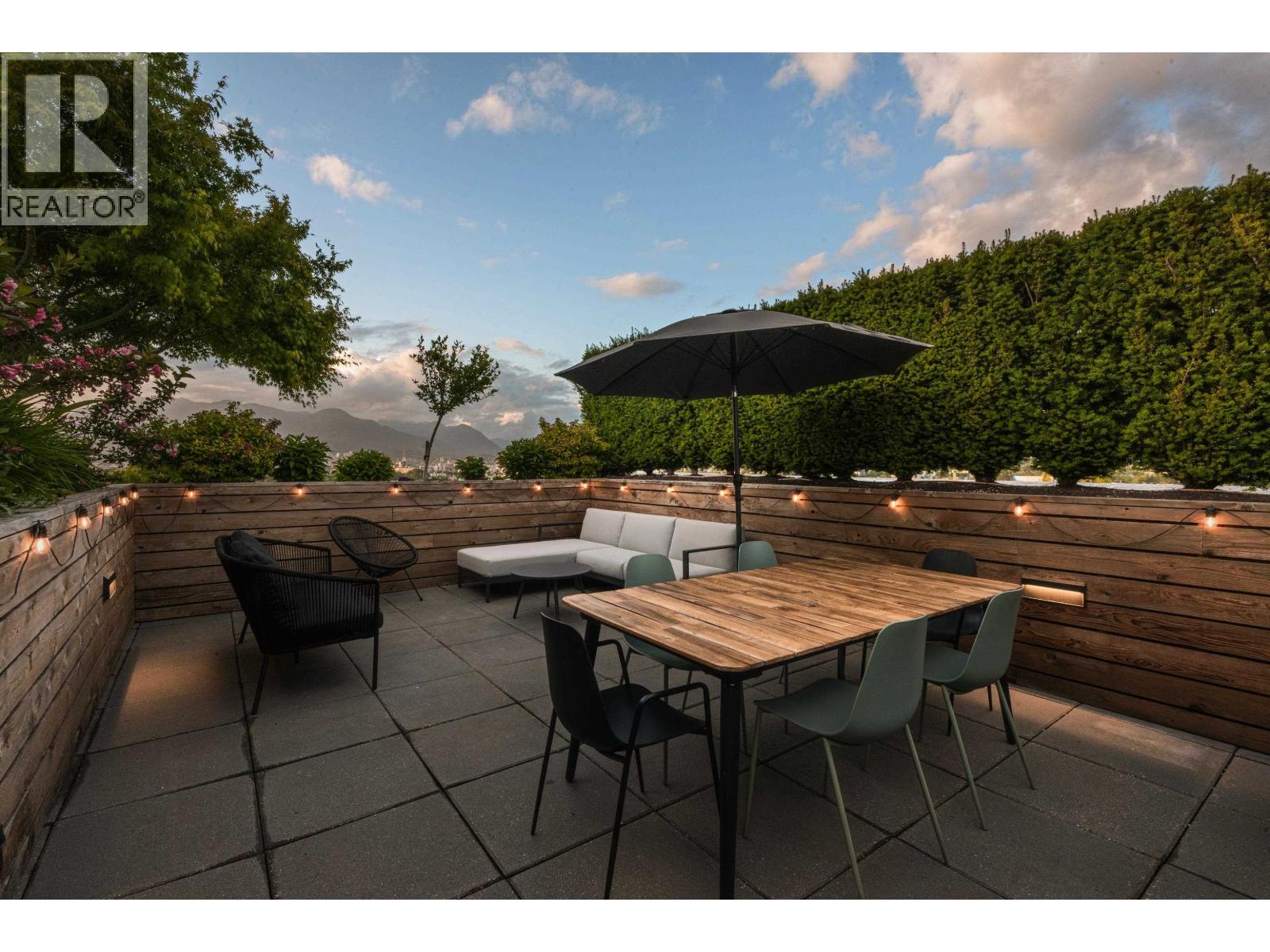 406 2508 FRASER STREET, Vancouver — photo 1