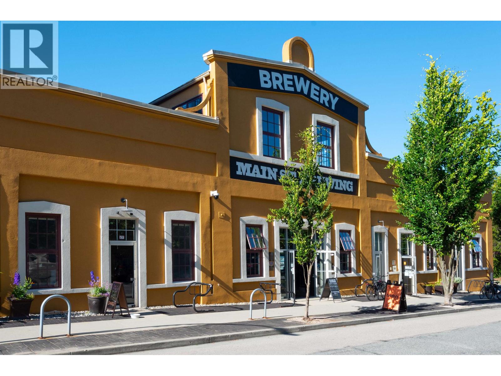 290 E 11TH AVENUE, Vancouver