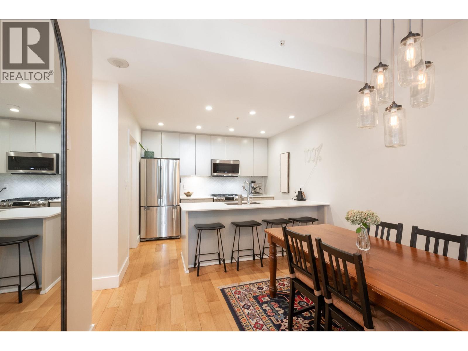 290 E 11TH AVENUE, Vancouver
