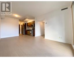 925 - 370 Highway 7 E, Richmond Hill, ON L4B0C4 Photo 9