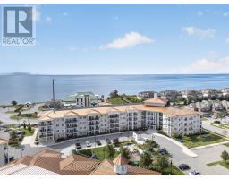 129 - 50 Lakebreeze Drive, Clarington, ON L1B0V9 Photo 32