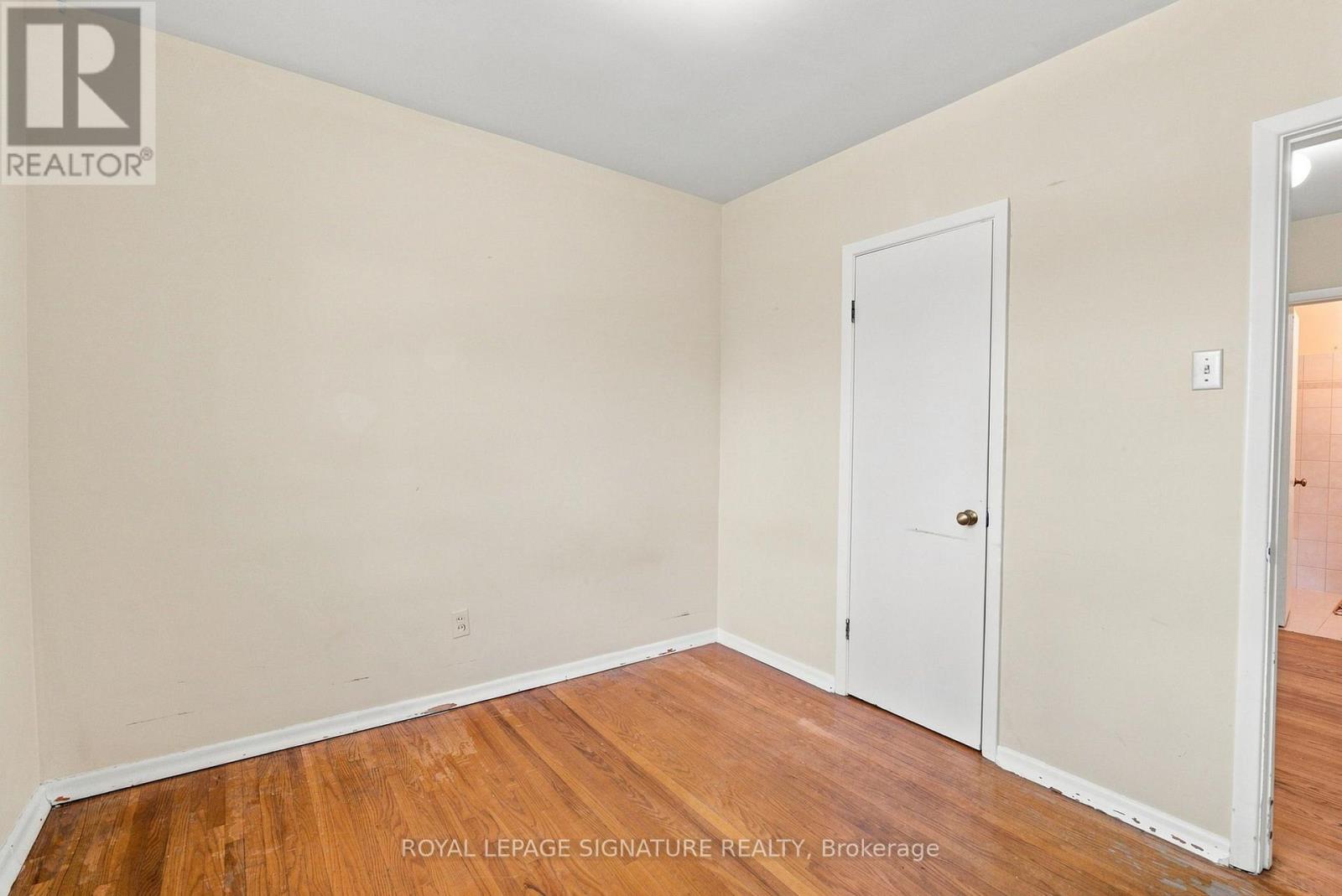 1 DALEGROVE CRESCENT - 26