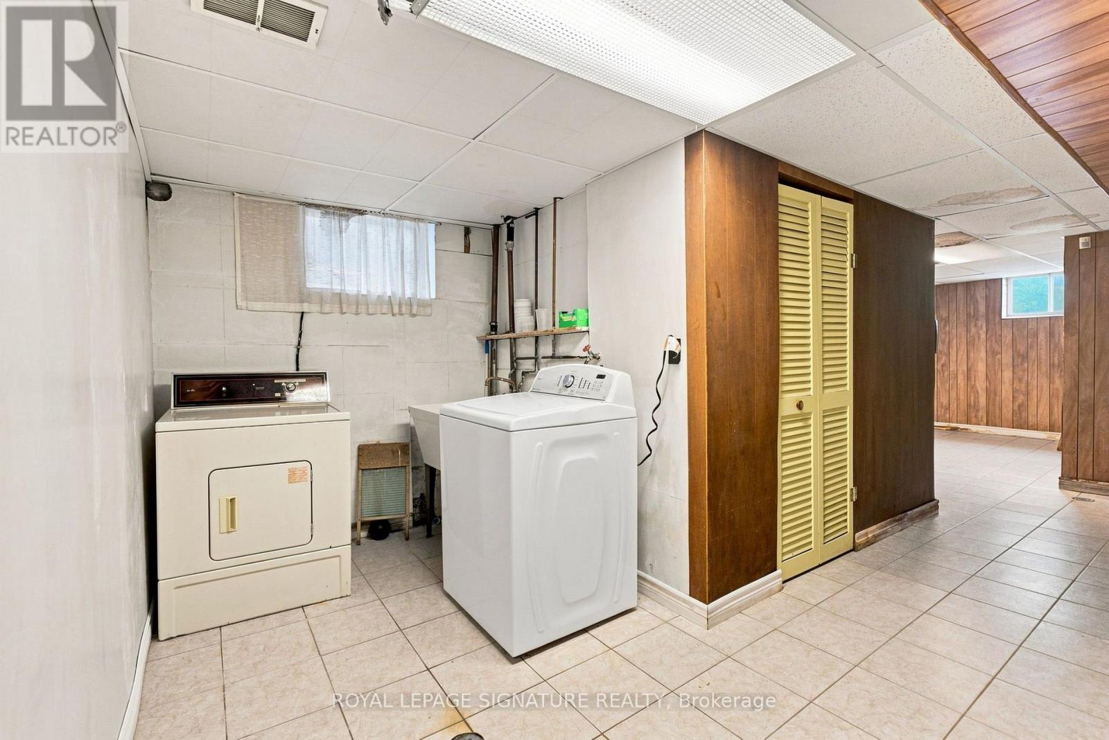 1 DALEGROVE CRESCENT - 34