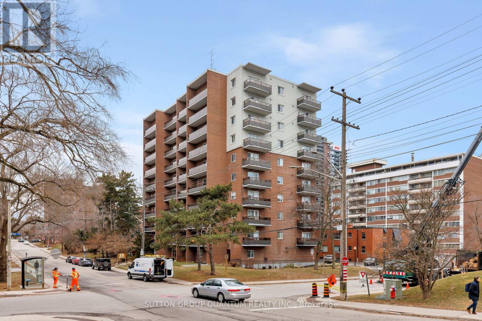 #401 15 ELIZABETH STREET N - 1