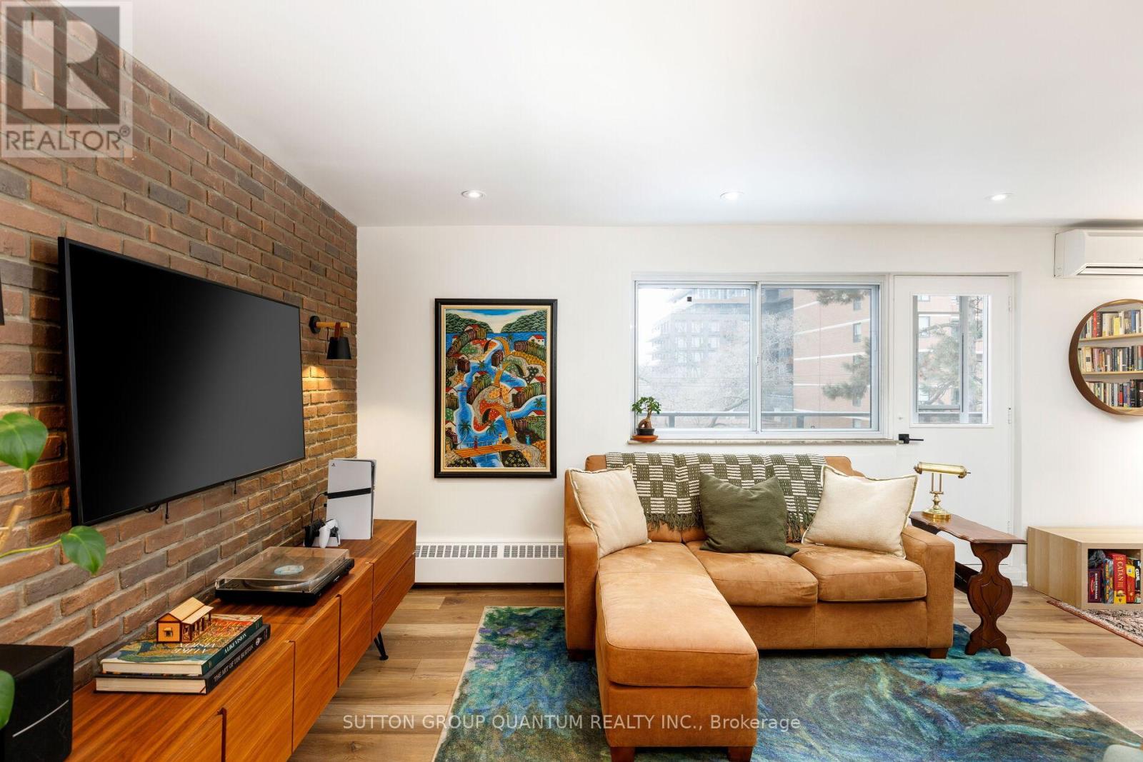 #401 15 ELIZABETH STREET N - 13
